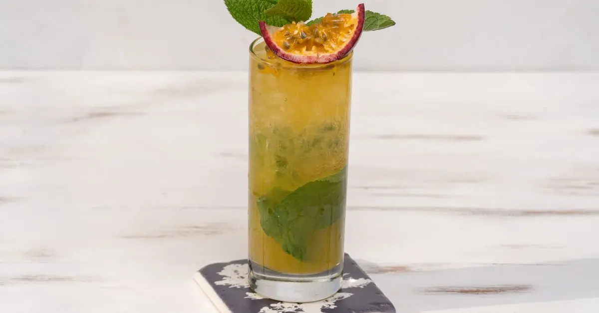 Comment Créer des Cocktails Créatifs avec des Ingrédients Étonnants