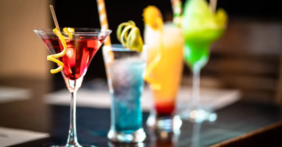 L'Art des Cocktails Créatifs : Élever Votre Mixologie