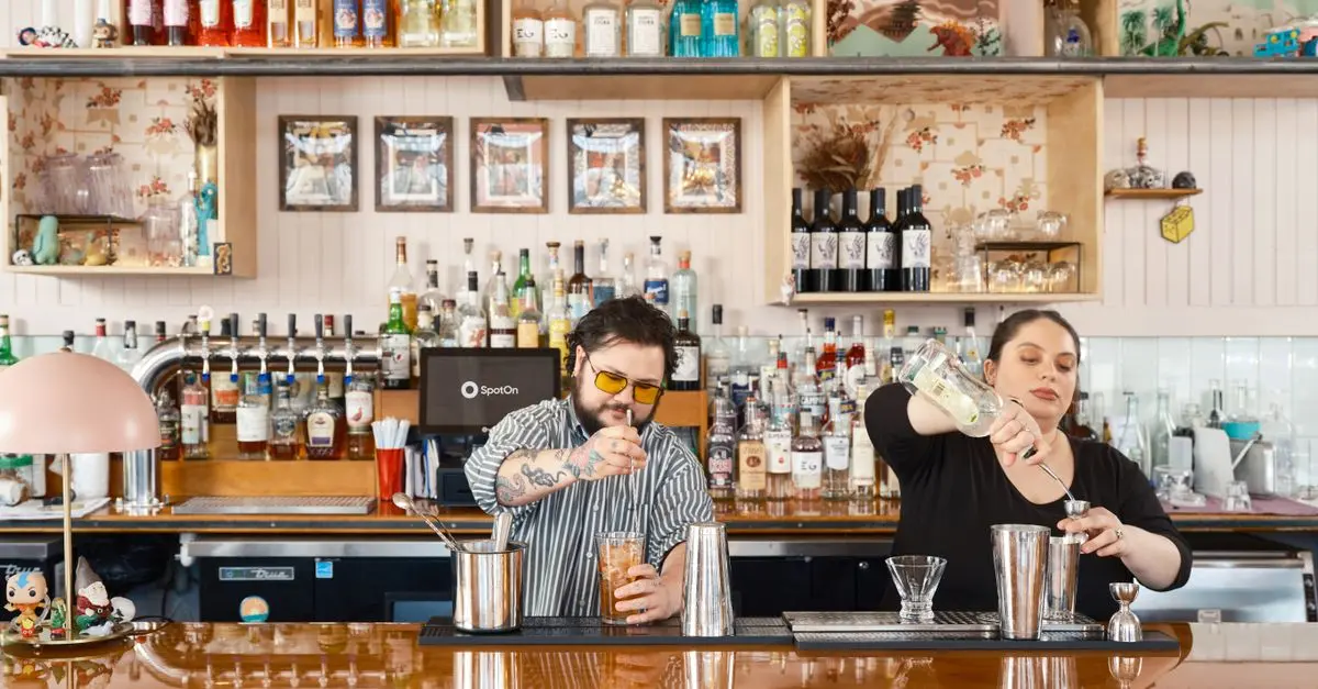 Comment Créer des Cocktails Créatifs Avec des Ingrédients Locaux