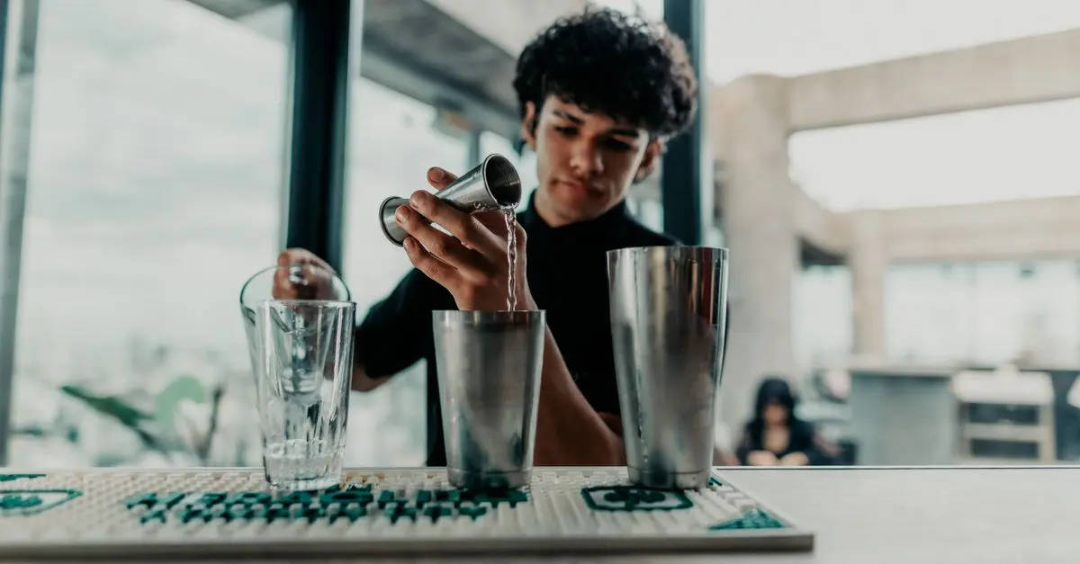 Comment bien doser un cocktail : Astuces et techniques