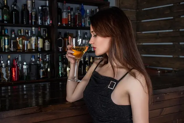 Comment Créer des Cocktails Créatifs avec des Épices Inattendues