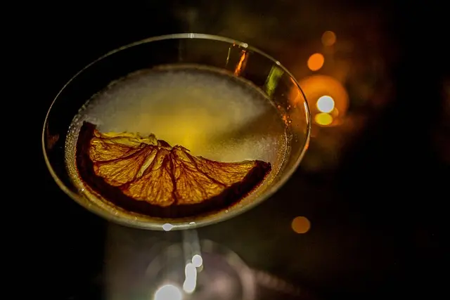 10 Cocktails Créatifs à Réaliser avec des Épices Inattendues