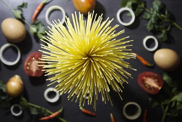 Comment Créer des Cocktails Créatifs avec des Ingrédients Locaux
